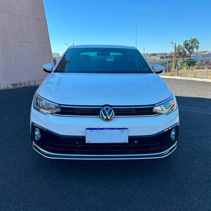 VOLKSWAGEN VIRTUS 1.0 200 TSI HIGHLINE AUTOMÁTICO VOLKSWAGEN VIRTUS 1.0 200 TSI HIGHLINE AUTOMÁTICO
